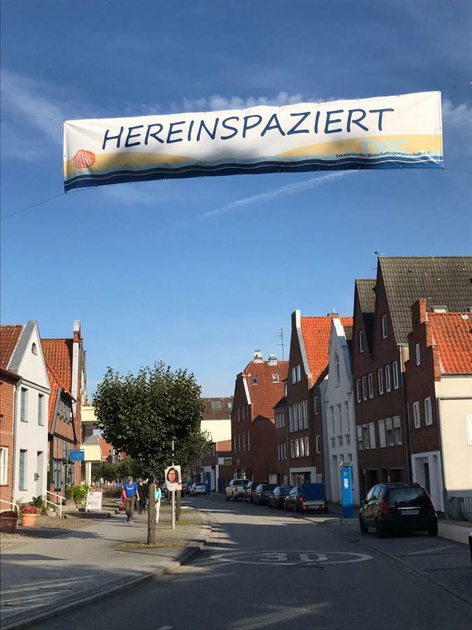 Faehrblick Moba-travel * Lubeck